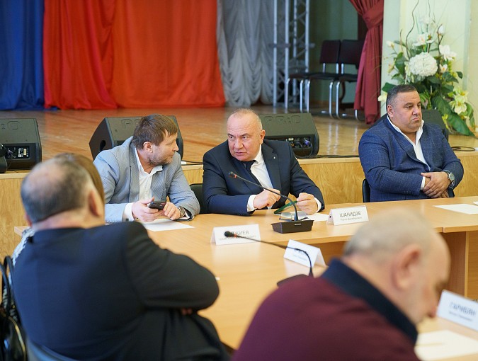 Станислав Воскресенский встретился с представителями диаспор фото 6