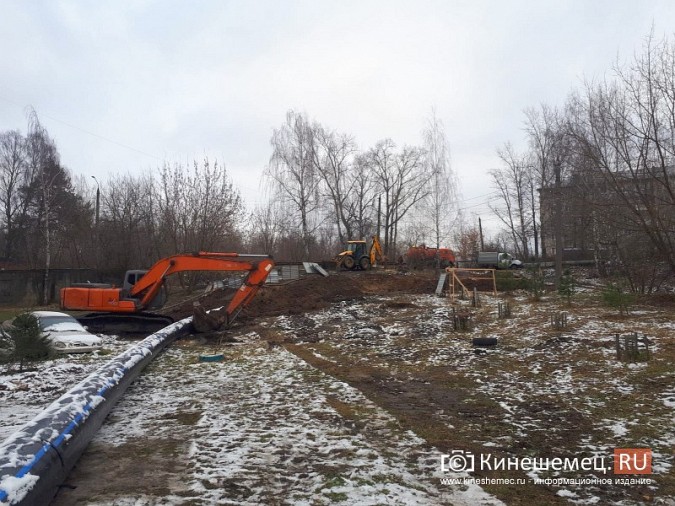 В Озерках продолжается прокладка канализационного коллектора к новым очистным фото 3