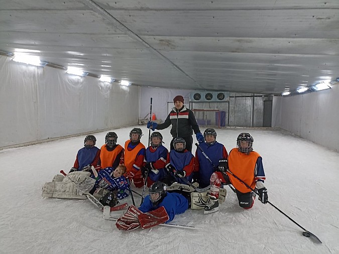 Спортшкола «Арена» приглашает в секцию хоккея фото 2