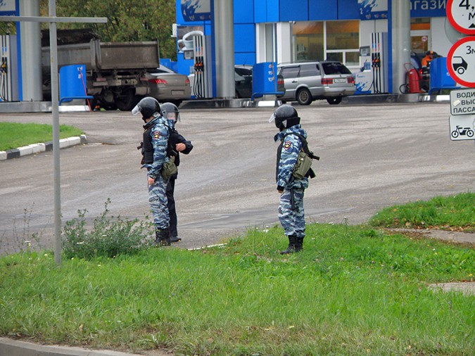 Террористы захватили заложников в Иванове фото 3