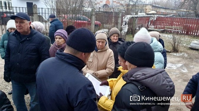 Жители многоэтажки в центре Кинешмы в отчаянии: Новый год они встретят без газа и горячей воды фото 3