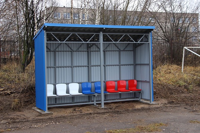 На стадионе спортивной школы «Арена» установили новые трибуны фото 4