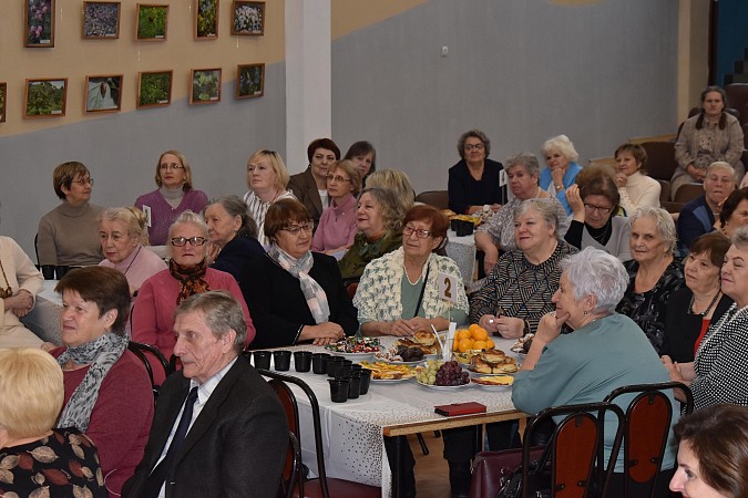 В Кинешме чествовали ветеранов педагогического труда фото 2
