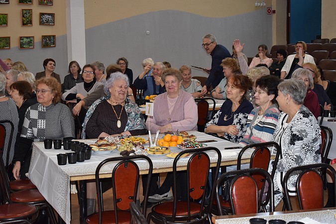 В Кинешме чествовали ветеранов педагогического труда фото 9