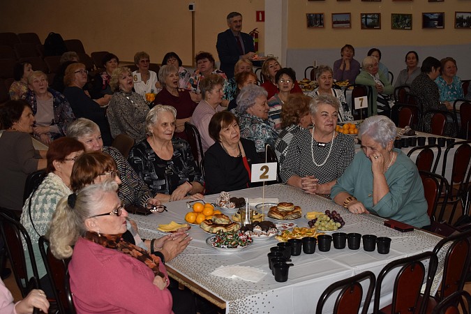 В Кинешме чествовали ветеранов педагогического труда фото 7