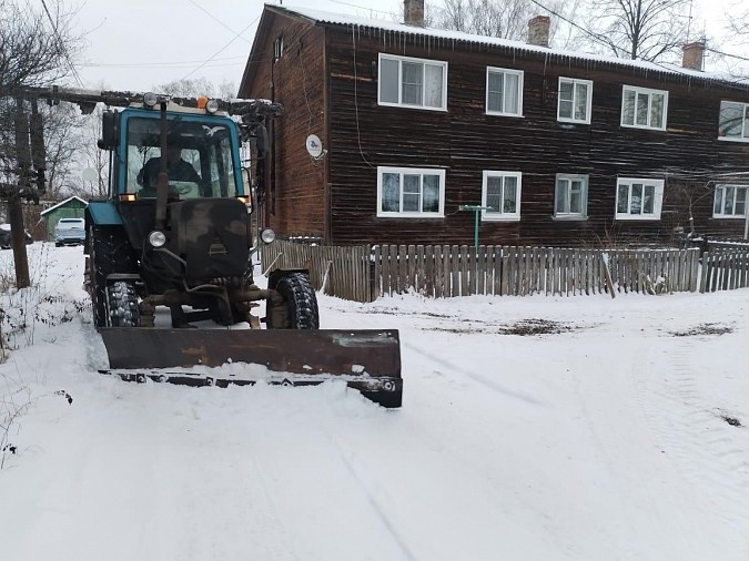 На улицах Кинешмы работает техника УГХ фото 4