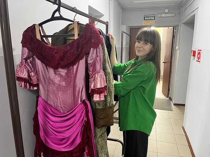 Закулисье нового спектакля Кинешемского театра «Одесские грёзы. День из жизни артиста Мартынова» фото 2