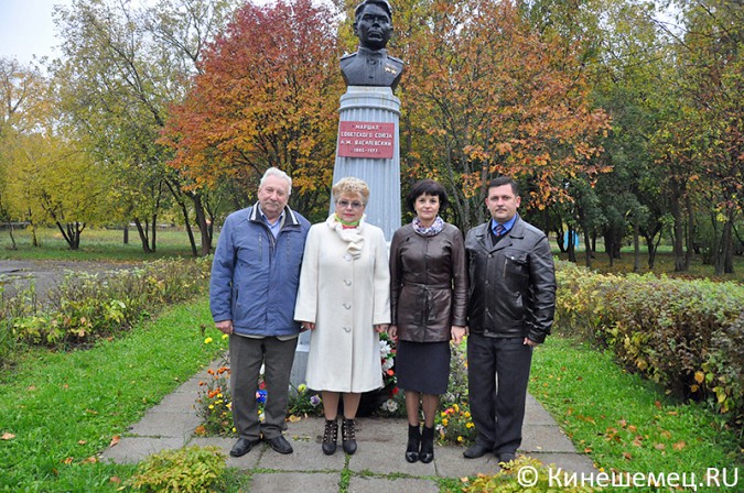Депутаты почтили память маршала Василевского фото 4