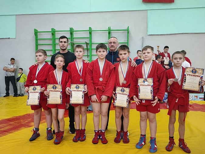 Самбисты Кинешмы завоевали 7 бронзовых медалей межрегиональном турнире фото 2
