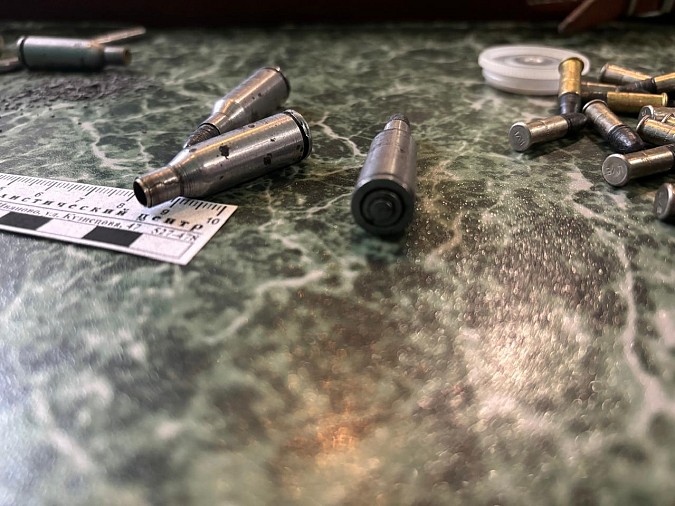 Житель Ивановского района незаконно хранил у себя малокалиберные патроны фото 4