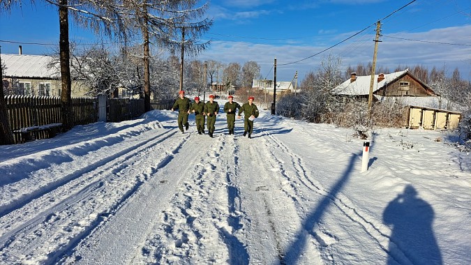 Студенты ивановских колледжей покоряли «Тропу победы» в Вахутках фото 8