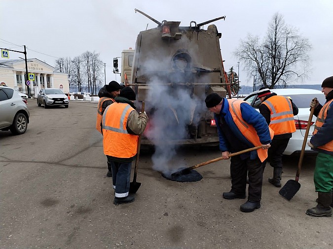 В Кинешму доставлен второй термобункер с литым асфальтом фото 5