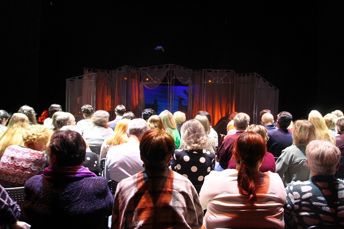 Кинешемский театр представил на большой сцене спектакль о великом актере Мартынове фото 2