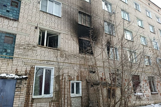 Двое мужчин погибли при пожаре в кинешемском общежитии фото 2