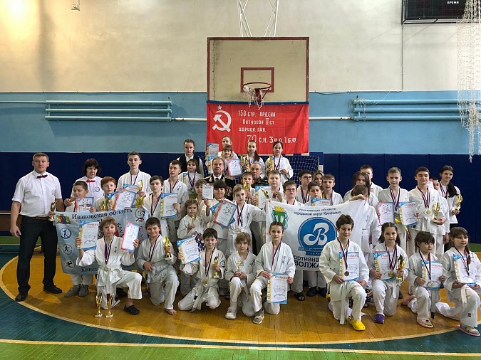 В Кинешме прошли соревнования по всестилевому каратэ в честь Дня защитника Отечества фото 5