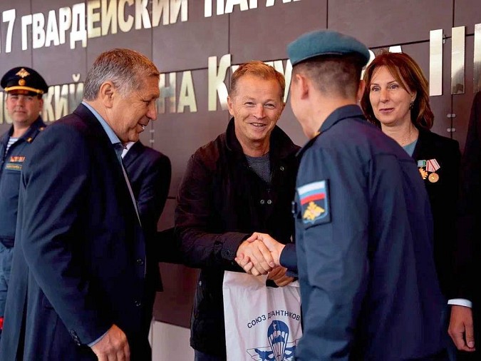 Алексей Фомичев: У наших бойцов на передовой должно быть все для Победы фото 10