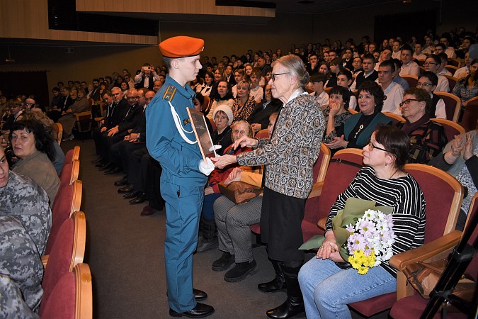 В Кинешме дан официальный старт Году защитника Отечества фото 13