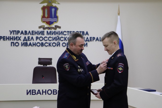 В Управлении МВД России по Ивановской области наградили лучших сотрудников фото 7