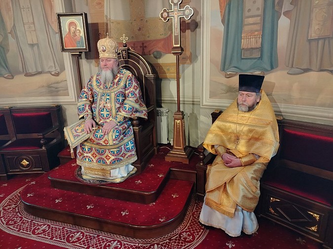 Епископ Иларион совершил богослужение в неделю о Страшном суде фото 2