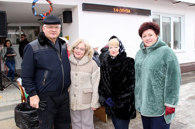 В микрорайонах «Поликор», «ДХЗ» и «Автоагрегат» прошли масленичные гулянья фото 7