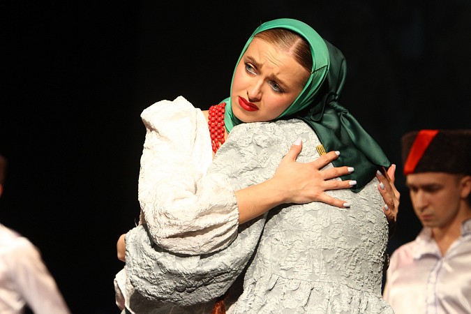 В Кинешме выступил легендарный Ансамбль песни и пляски ВДВ фото 11