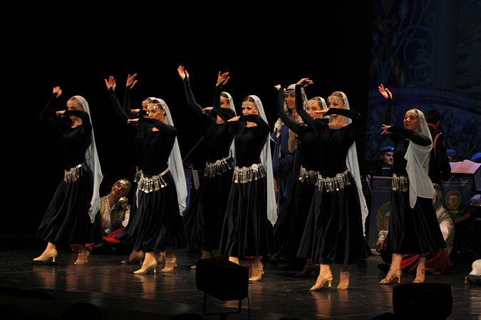 В Кинешме выступил легендарный Ансамбль песни и пляски ВДВ фото 22