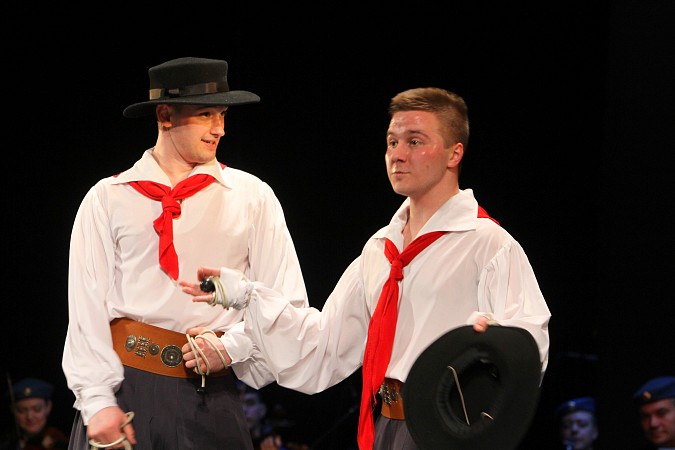 В Кинешме выступил легендарный Ансамбль песни и пляски ВДВ фото 14