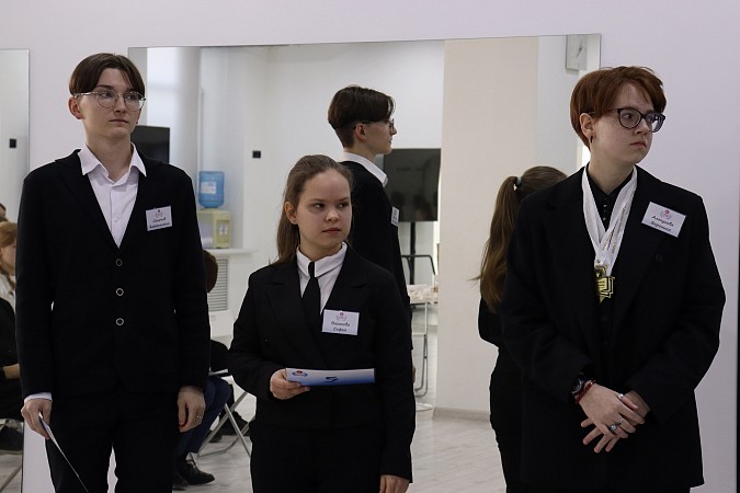 Учащиеся школы №17 прошли в финал гуманитарной олимпиады «Умницы и умники Ивановского края» фото 4