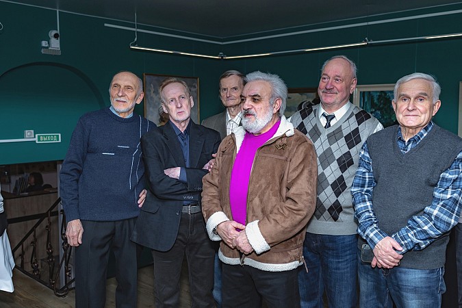 В Картинной галерее открылась выставка избранных произведений Станислава Дюпинского фото 8