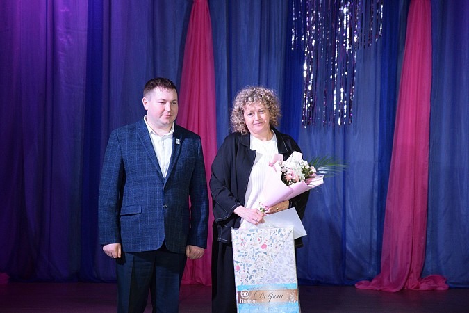 Женщиной года в Наволоках стала фельдшер скорой Наталья Пестова фото 2