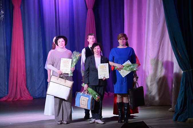 Женщиной года в Наволоках стала фельдшер скорой Наталья Пестова фото 4