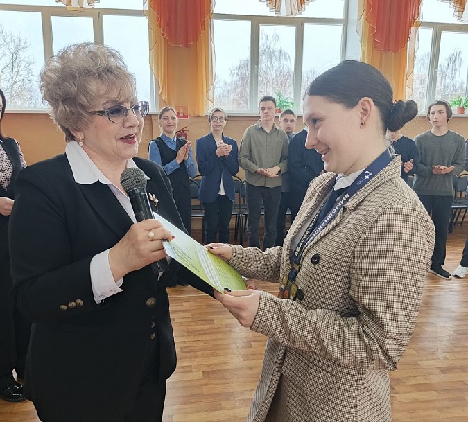 В школе №18 чествовали баскетбольную команду «Феникс» фото 5