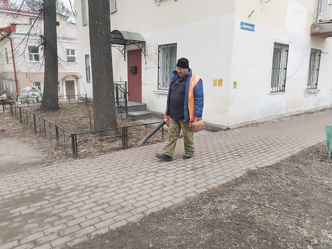 Улицы Кинешмы очищают от смета и песка фото 5