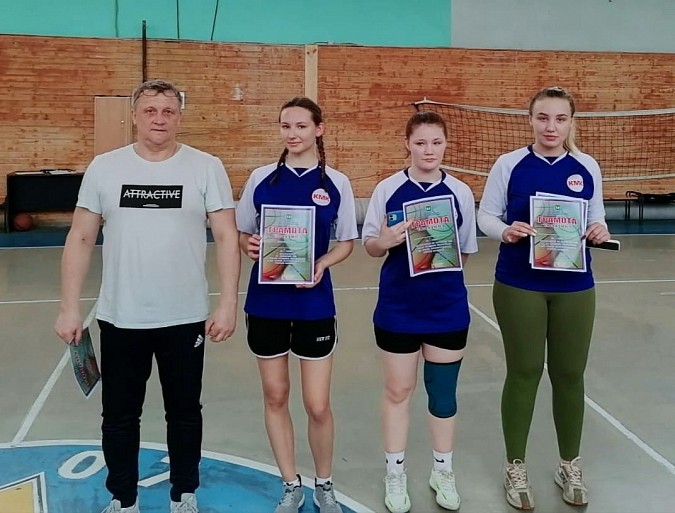 Студенты колледжей Кинешмы приняли участие соревнованиях по баскетболу 3×3 фото 10