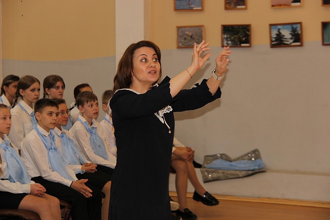 Гимназисты взяли Гран-при муниципального этапа Всероссийского фестиваля школьных хоров фото 3