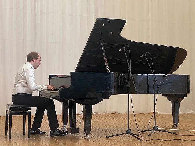 В Кинешемской ДШИ прошел концерт фортепианной музыки фото 3