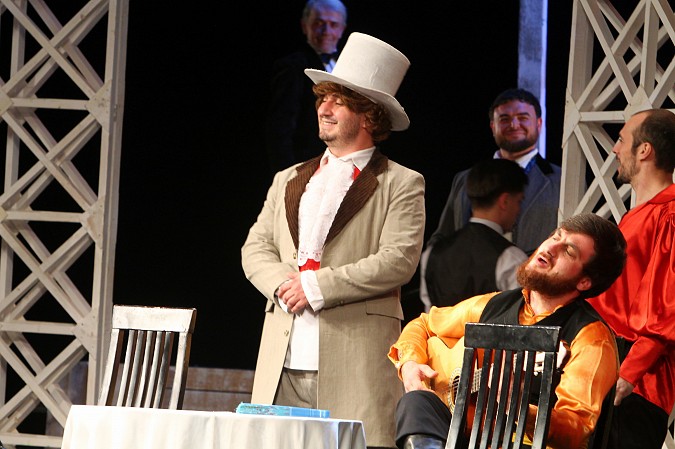 На фестивале «Горячее сердце» показали дагестанскую версию знаменитой «Бесприданницы» фото 8