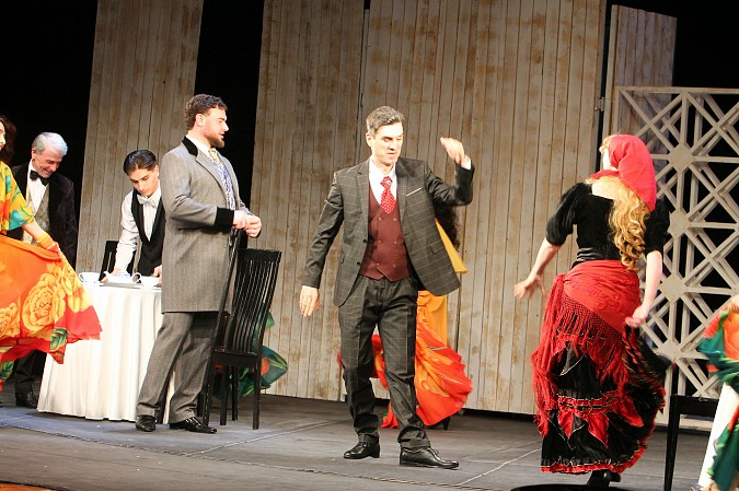 На фестивале «Горячее сердце» показали дагестанскую версию знаменитой «Бесприданницы» фото 9