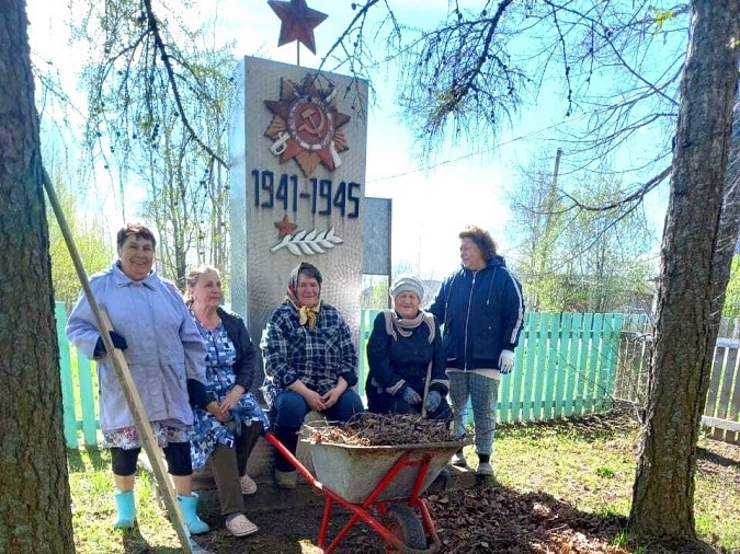 В сельских поселениях Кинешемского района продолжаются субботники фото 9