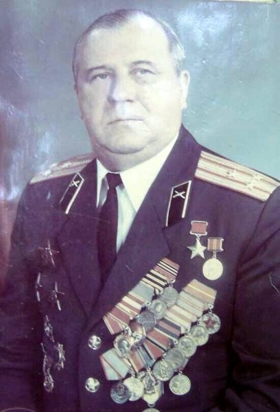 В Пешкове отреставрировали памятник Герою Советского Союза Валерию Трубову фото 3