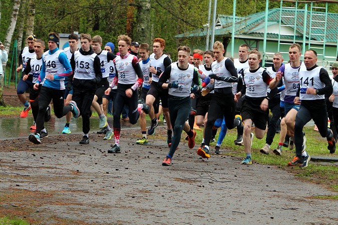 В Кинешме в 8-й раз пробежали десантный марш-бросок и кросс «Тропой разведчика» фото 13