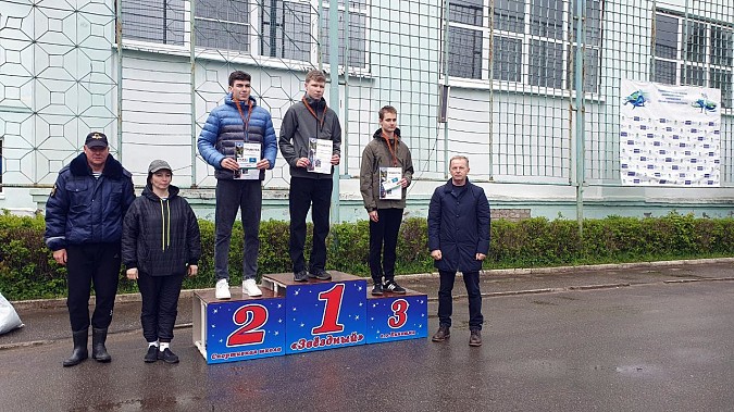 В Кинешме в 8-й раз пробежали десантный марш-бросок и кросс «Тропой разведчика» фото 57