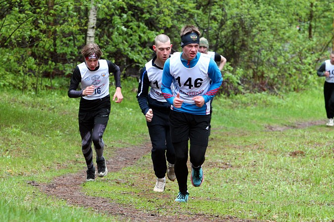В Кинешме в 8-й раз пробежали десантный марш-бросок и кросс «Тропой разведчика» фото 21