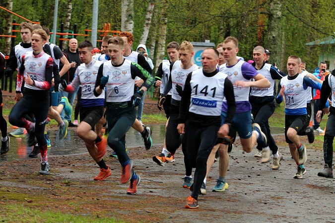 В Кинешме в 8-й раз пробежали десантный марш-бросок и кросс «Тропой разведчика» фото 14