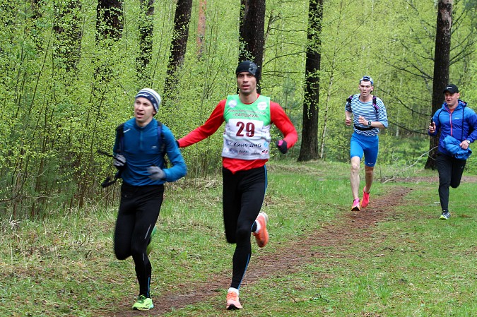 В Кинешме в 8-й раз пробежали десантный марш-бросок и кросс «Тропой разведчика» фото 40