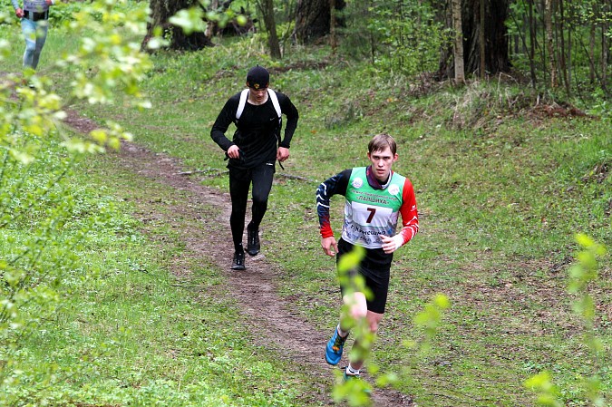 В Кинешме в 8-й раз пробежали десантный марш-бросок и кросс «Тропой разведчика» фото 42