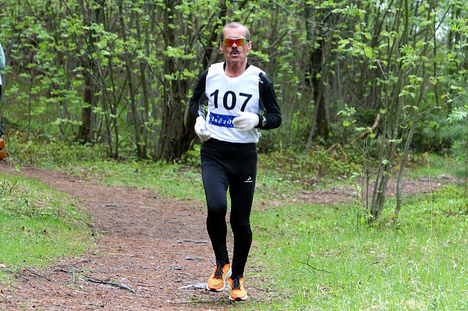 В Кинешме в 8-й раз пробежали десантный марш-бросок и кросс «Тропой разведчика» фото 36