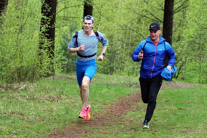 В Кинешме в 8-й раз пробежали десантный марш-бросок и кросс «Тропой разведчика» фото 41