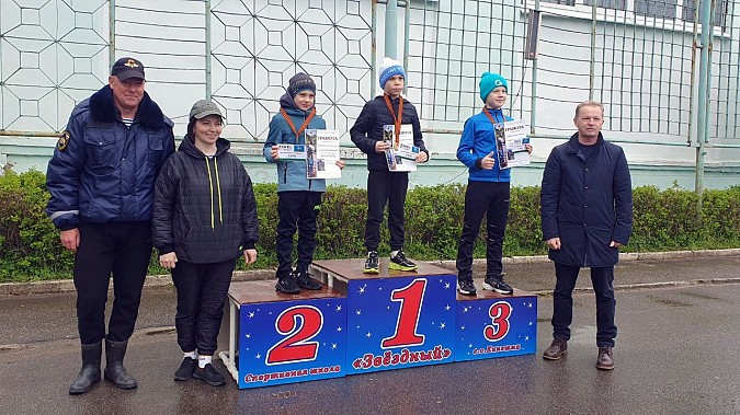 В Кинешме в 8-й раз пробежали десантный марш-бросок и кросс «Тропой разведчика» фото 60