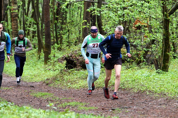 В Кинешме в 8-й раз пробежали десантный марш-бросок и кросс «Тропой разведчика» фото 8